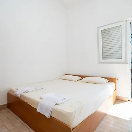 By The Sea - 21401 Apartment *
