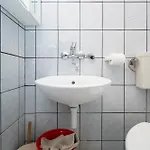 Apartment By The Sea - 21401