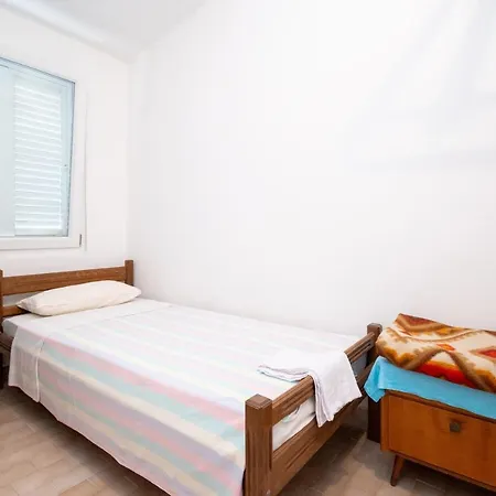 By The Sea - 21401 * ויר