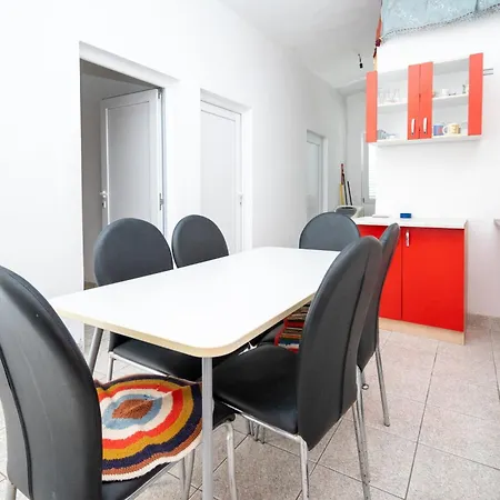Apartman By The Sea - 21401 Vir